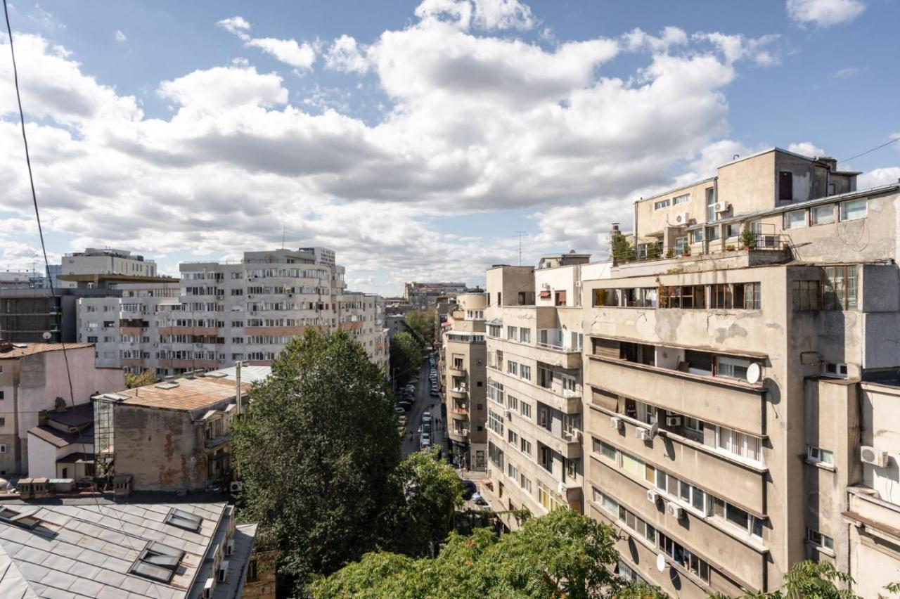 Spacious And Cozy Apartment In Central Bucureşti Exterior foto